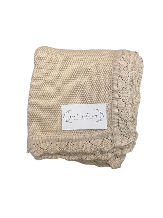 Scalloped Edge Knitted Blanket in Ivory